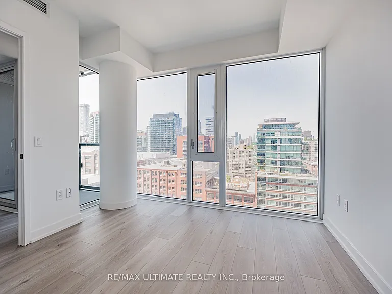 158 Front St E #1211 — Photo 19