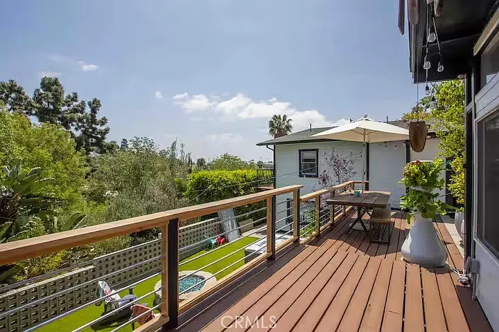 4 bed, 3.5 bath, 1608 sqft, $8,750 — Photo 2