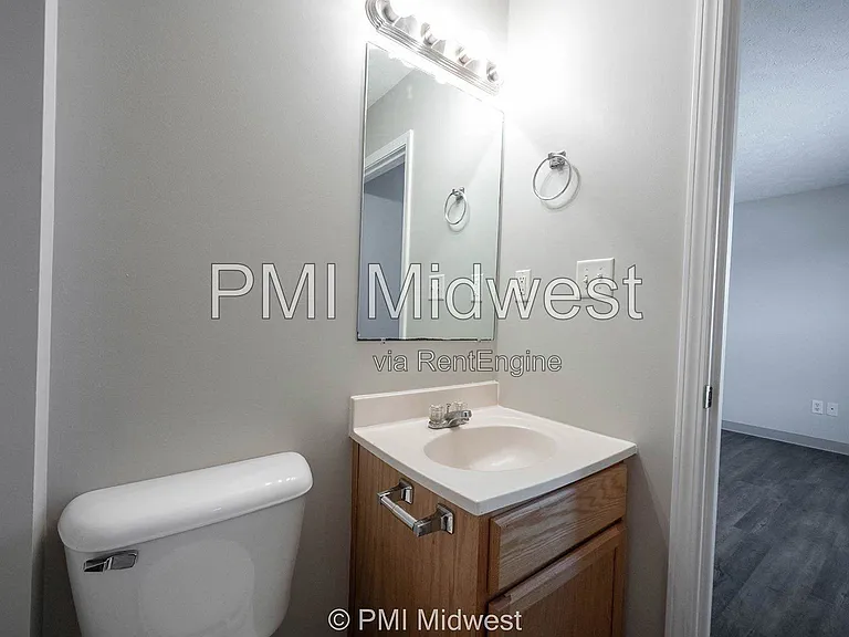 1702 W Michigan St #10 — Photo 6