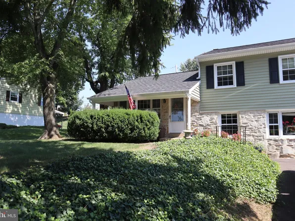 633 Lynne Dr, Southampton, PA 18966