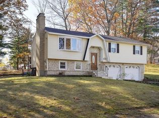 15 Dedham St, Methuen, MA 01844