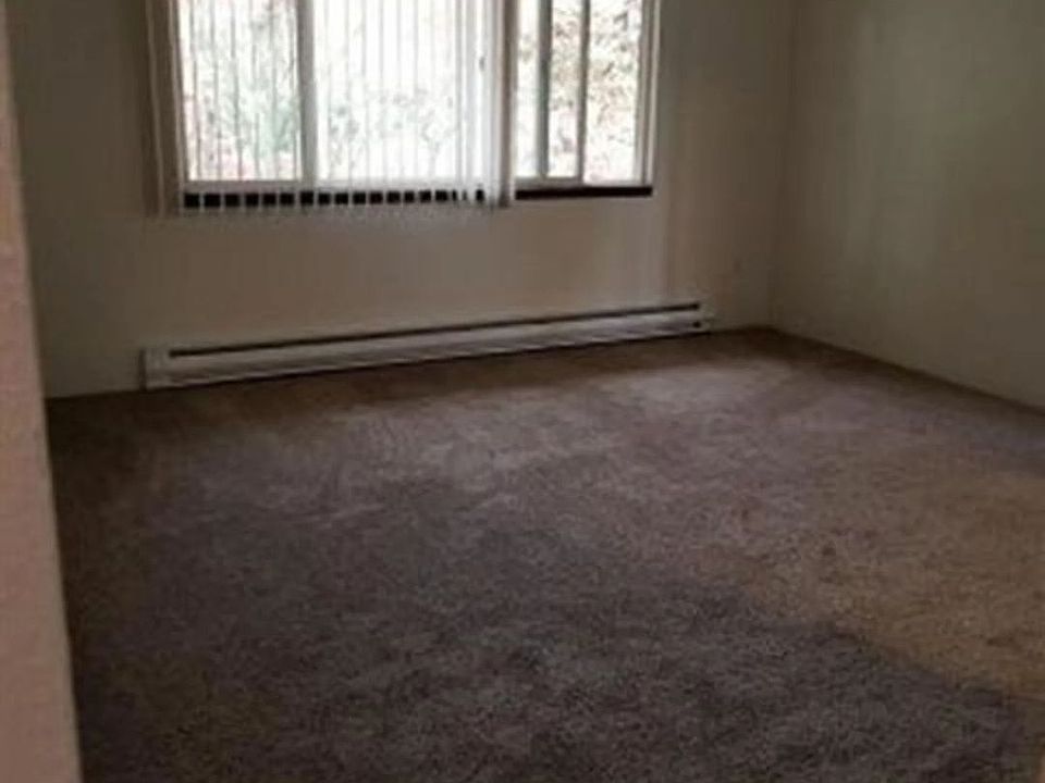 SUNSET VILLA 360 S Locust St Canby OR Zillow