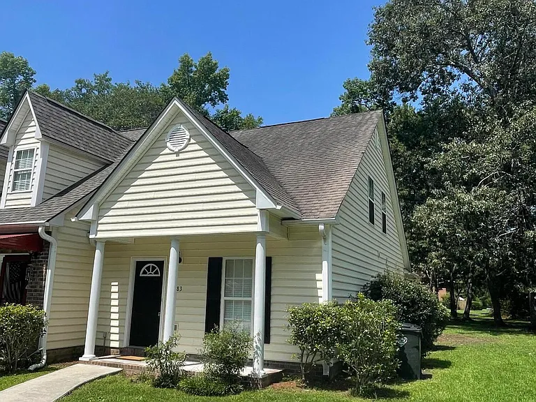 383 Springview Ln — Photo 3