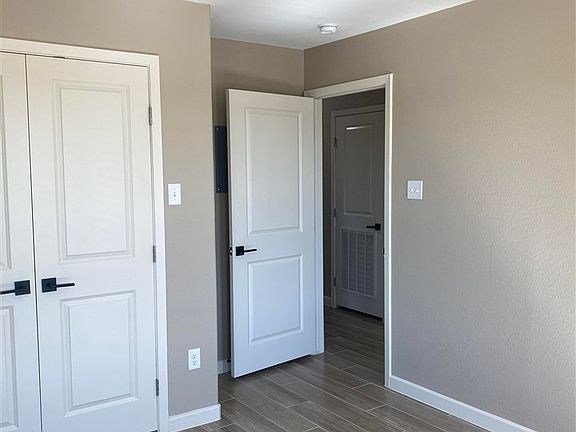 5th image of 506 Cienega Ln
