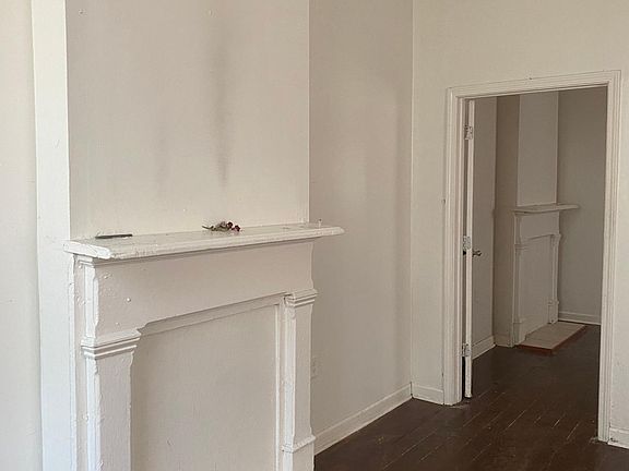 5th image of 2235 Saint Andrew St