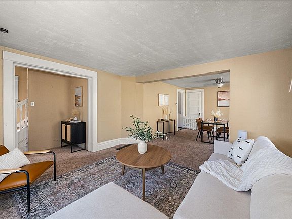 4th image of 124 W Mansfield Ave