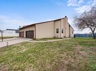 8650 S Village Way, Sandy, UT 84094