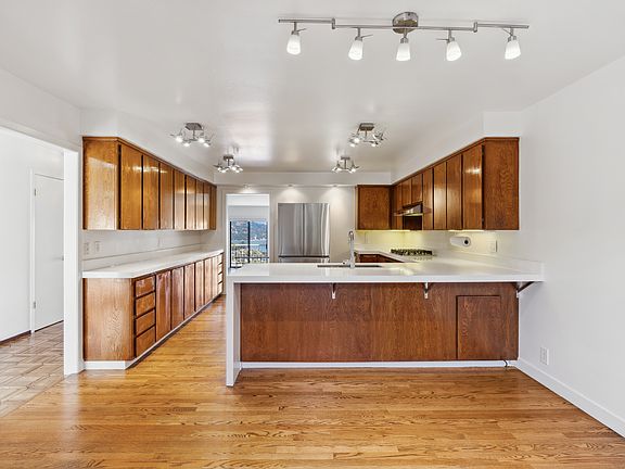 4th image of 88 Red Hill Cir