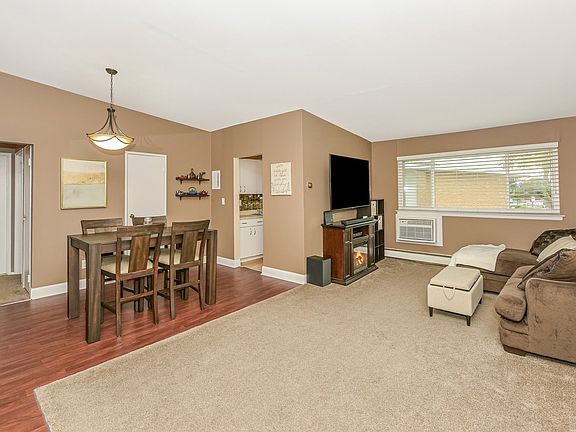 2nd image of 746 Deer Park Ave APT 6E