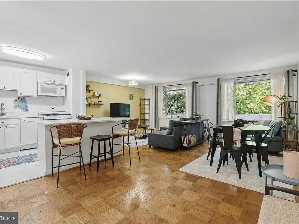 4501 Arlington Blvd #229