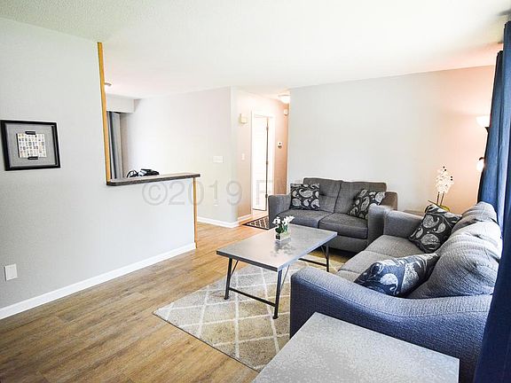 4th image of 326 4th Ave E