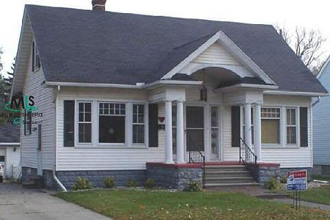 1st image of 301 N Crocker Blvd
