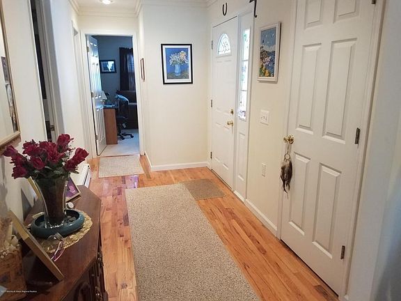 4th image of 426 Costa Mesa Dr