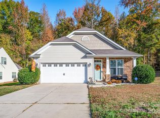 541 Settlers Grove Ln, Salisbury, NC 28146