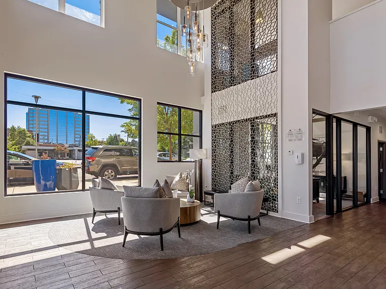 Artemis Midtown — Photo 32