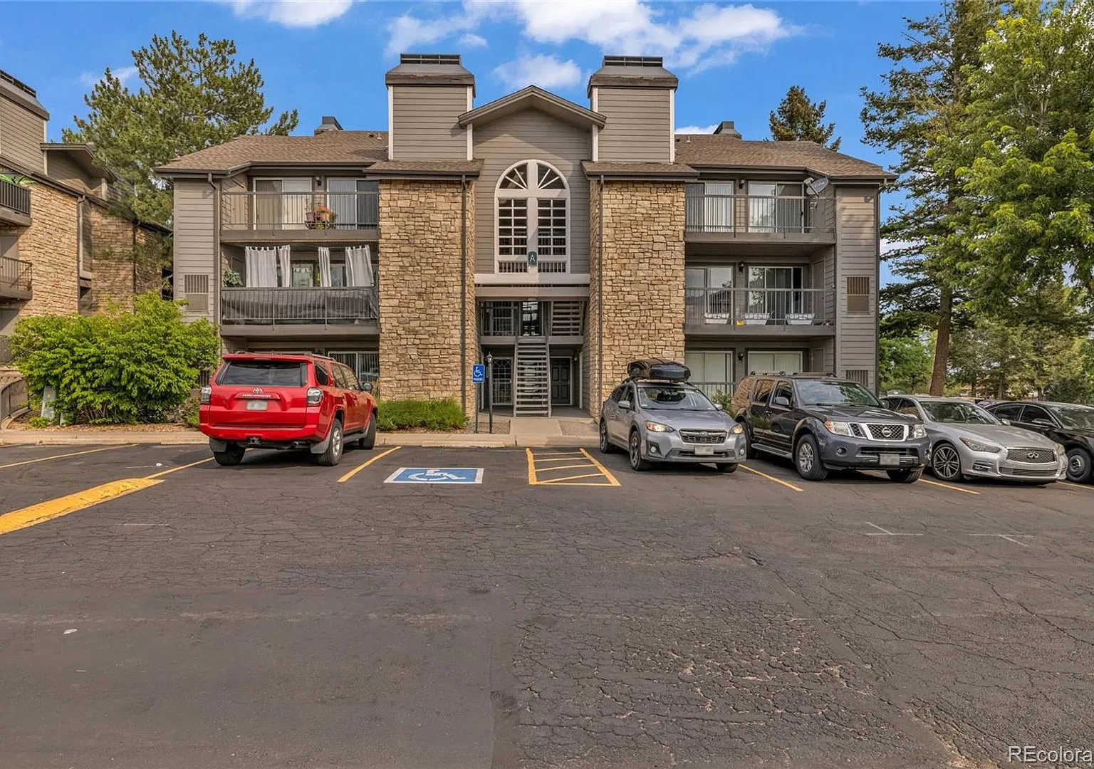 2575 S Syracuse Way — Photo 1