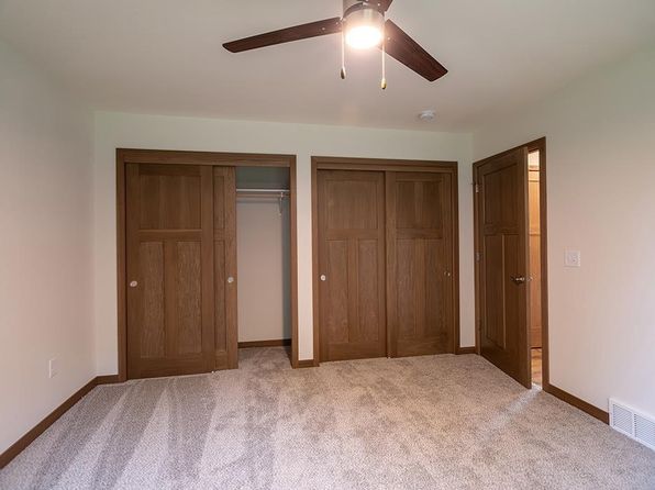925-935 GREEN PASTURES TRAIL, Plover, WI 54467