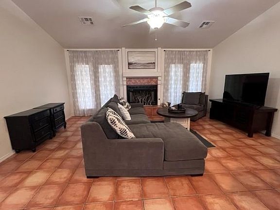 5th image of 2842 Ladera Dr