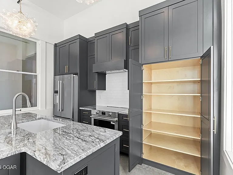 401 Virginia Ave #101 — Photo 11