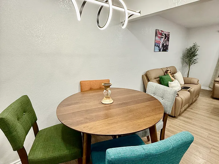 2644 E Anita St — Photo 14