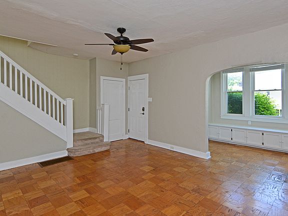 4th image of 1027 Welfer St