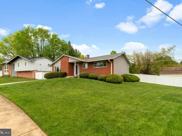8256 Brattle Rd, Pikesville, MD 21208