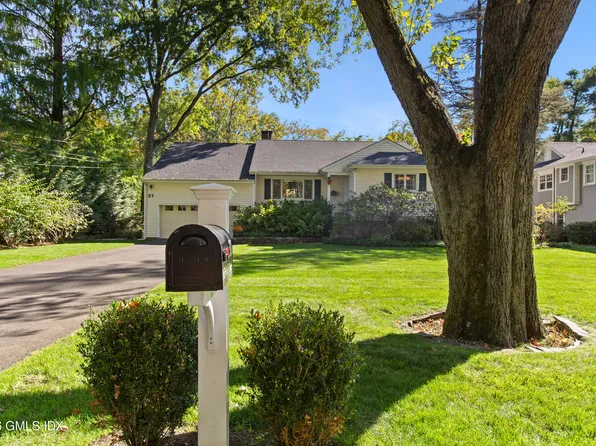 37 Midbrook Ln, Old Greenwich, CT 06870