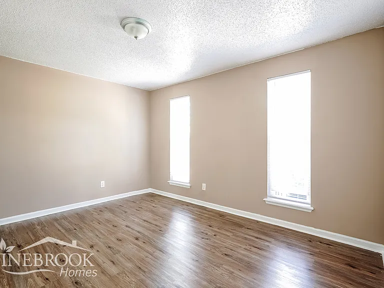 3716 Clayborn Dr — Photo 13