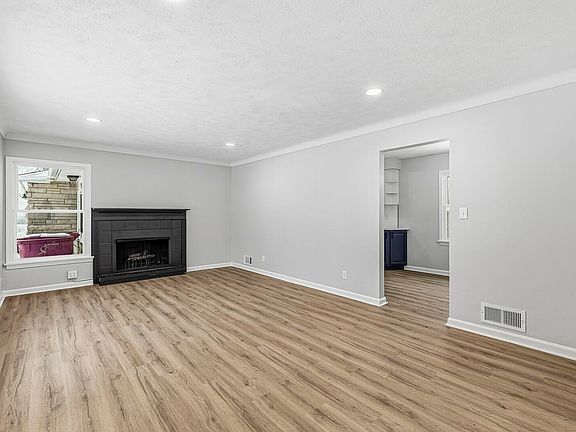 4th image of 53199 W Oakmont Dr
