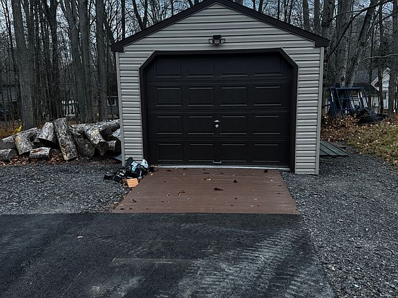 2nd image of 159 Tommys Ln