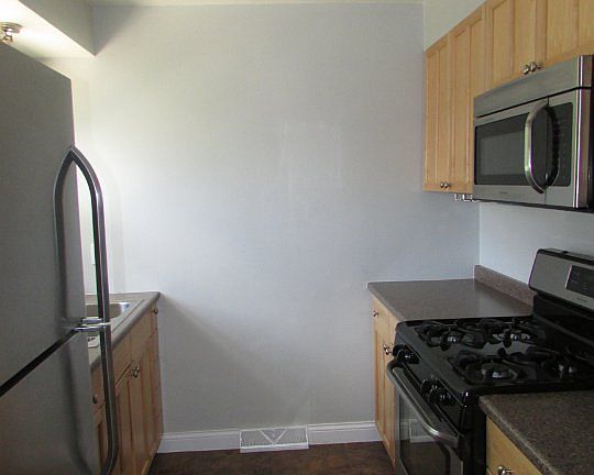 3rd image of 5118 Manitowoc Pkwy #4799722
