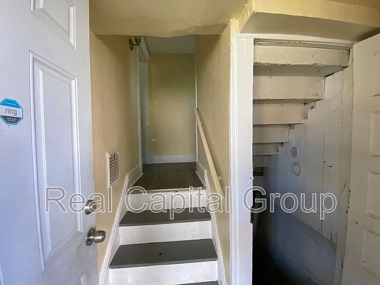 125 Edison Ave #CARRIAGE HOUSE — Photo 14