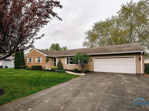 2nd image of 7962 Township Road 237