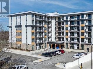 101 Golden Eagle Rd #111, Waterloo, ON N2V1C3
