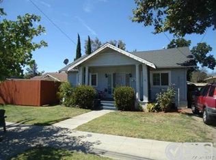 210 N 6th St, Santa Paula, CA 93060