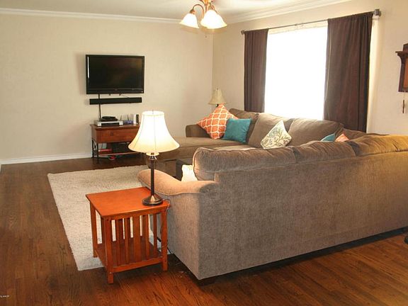 3rd image of 4400 Westhills Trl