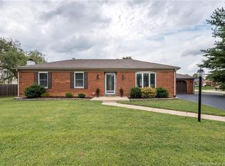 3604 Red Fox Dr, New Albany, IN 47150