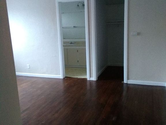 4th image of 3600 E 7th St APT 03