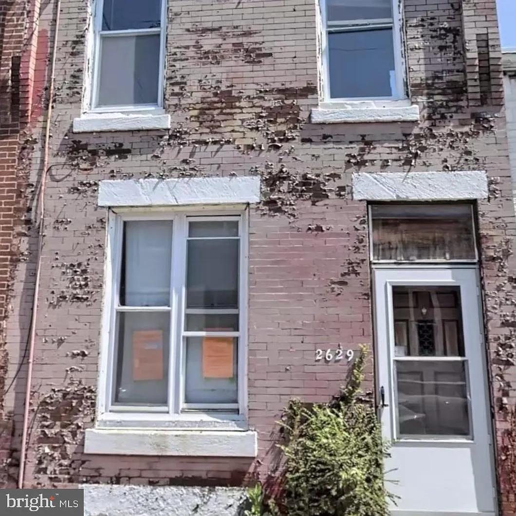 2629 Poplar St photo 1