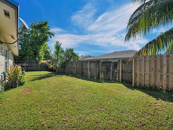 4th image of 8240 SW 5th St