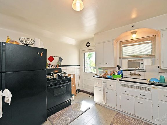 5th image of 5645 Colerain Ave