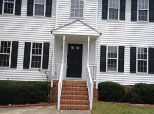 102 Tarlow Ct, Cary, NC 27513