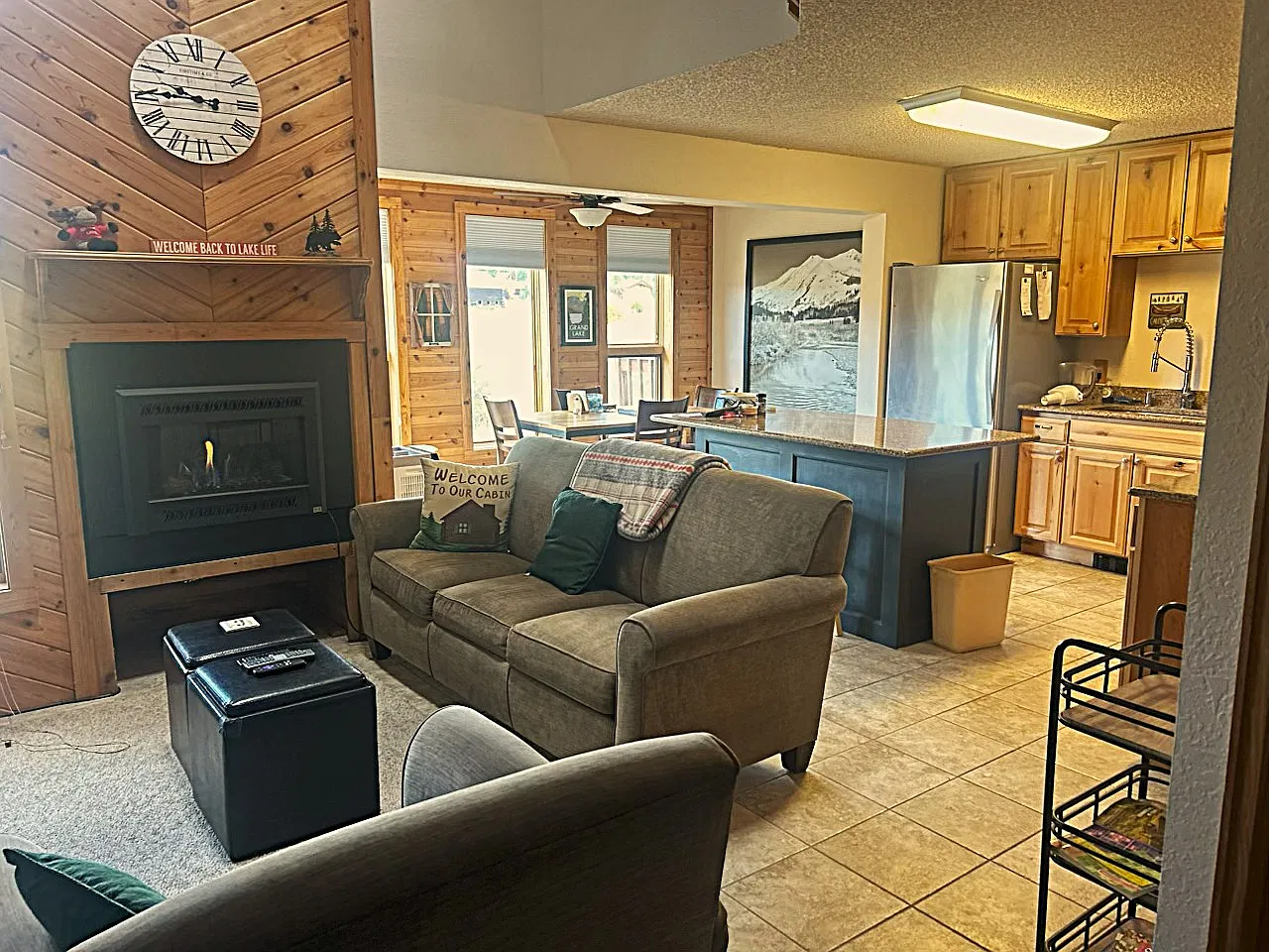 3 bed, $1,800 — Photo 2