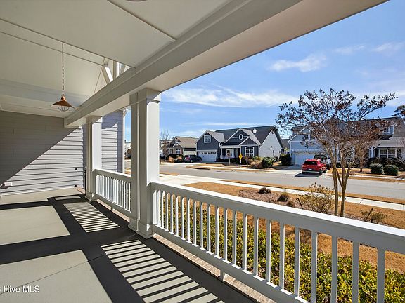 4th image of 105 Helmsman Drive