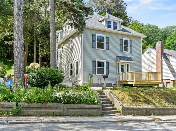 126 W Main St, North Adams, MA 01247