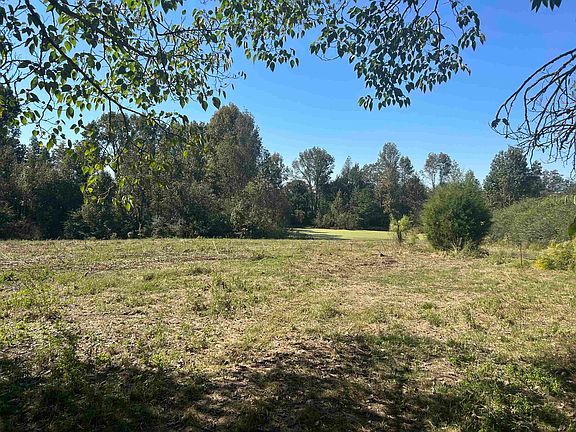 3rd image of 888 County Road 1663