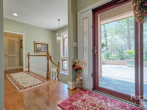 2nd image of 36 Timberidge Dr