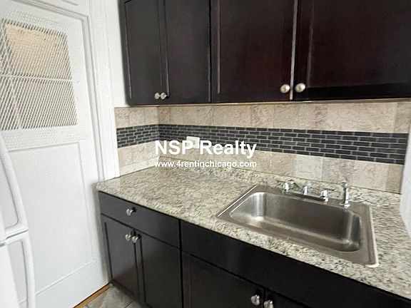 3rd image of 1363 W Estes Ave APT 1T