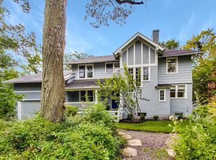 416 Ravine Dr, Highland Park, IL 60035