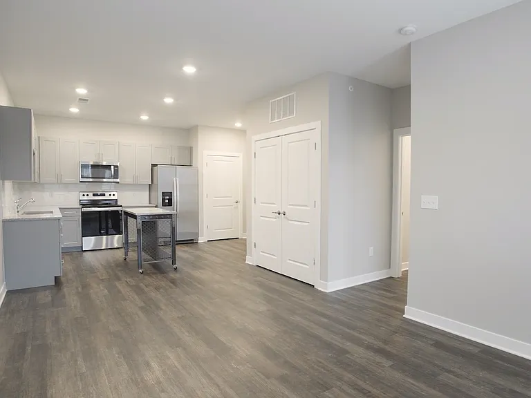 Founders Pointe Apartments — Photo 28